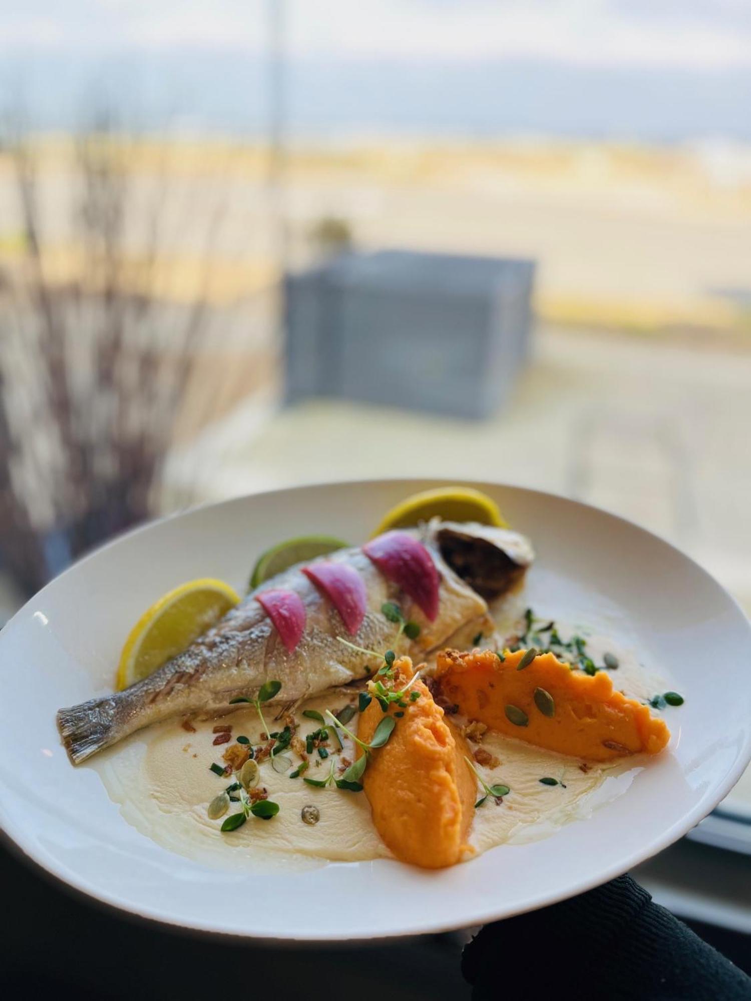 Logis Hotel Le Calluna Restaurant La Flottille Préfailles Exteriör bild